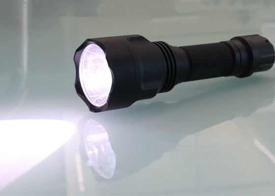 Lampe-torche tactique rechargeable en aluminium professionnelle 5W 220Lm de LED