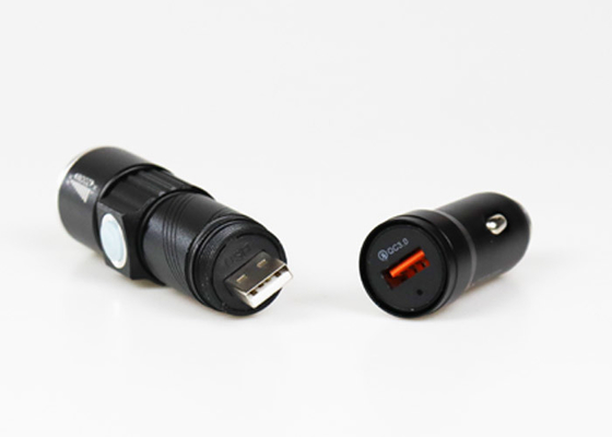 Torche magnétique de charge d'Usb de lampe-torche de poche LED de lampe-torche rechargeable de Zoomable